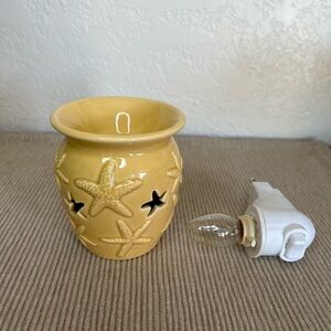 2/$8 Scentsy warmer